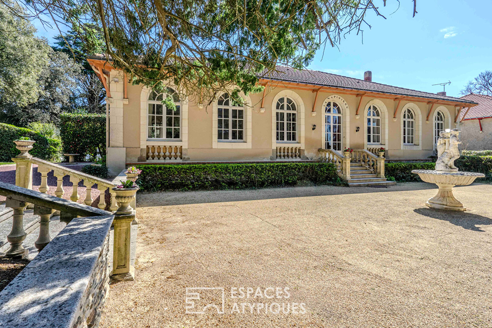Villa historique d’exception et son jardin à la Française