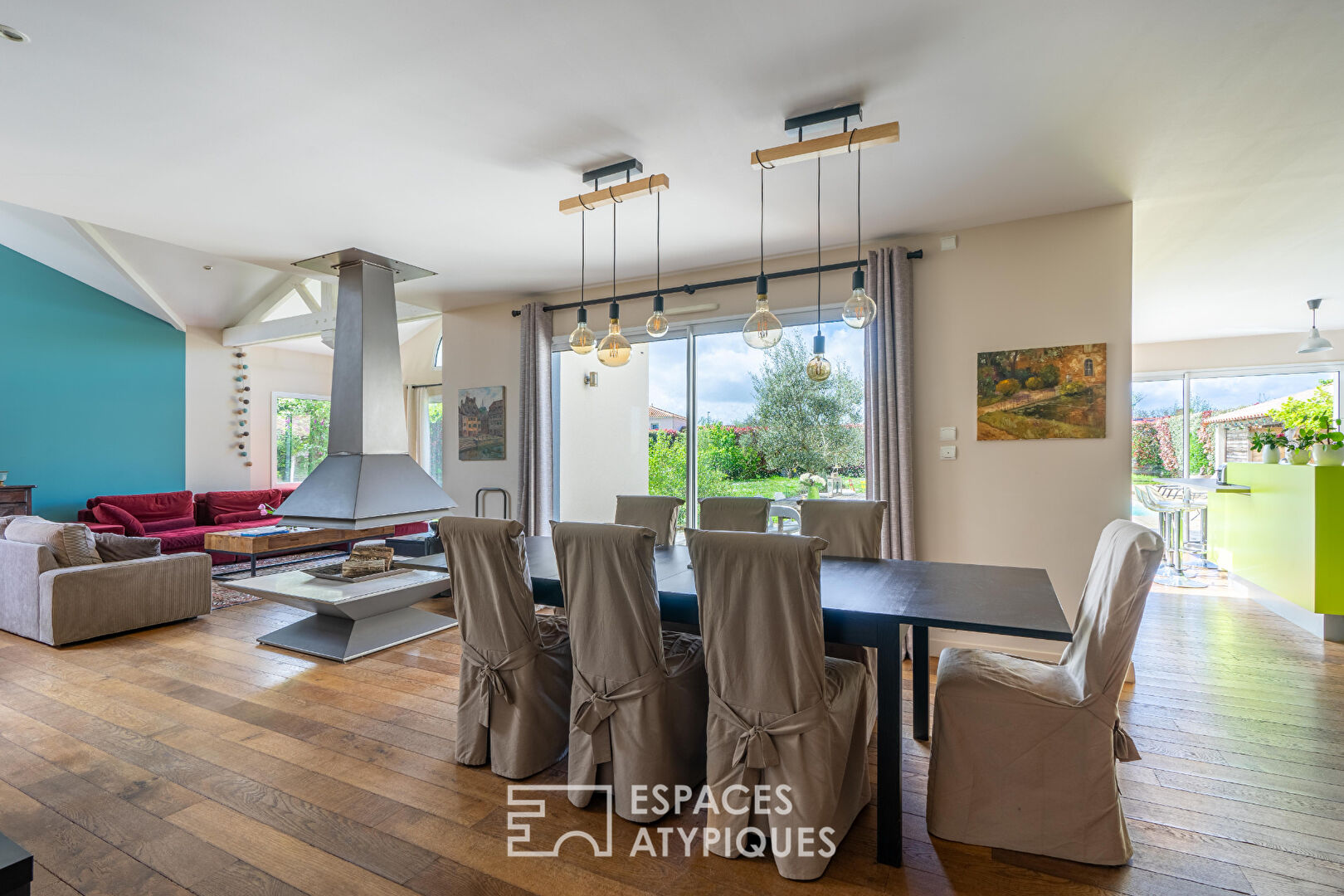 Maison pensée pour la vie de famille, au calme avec piscine