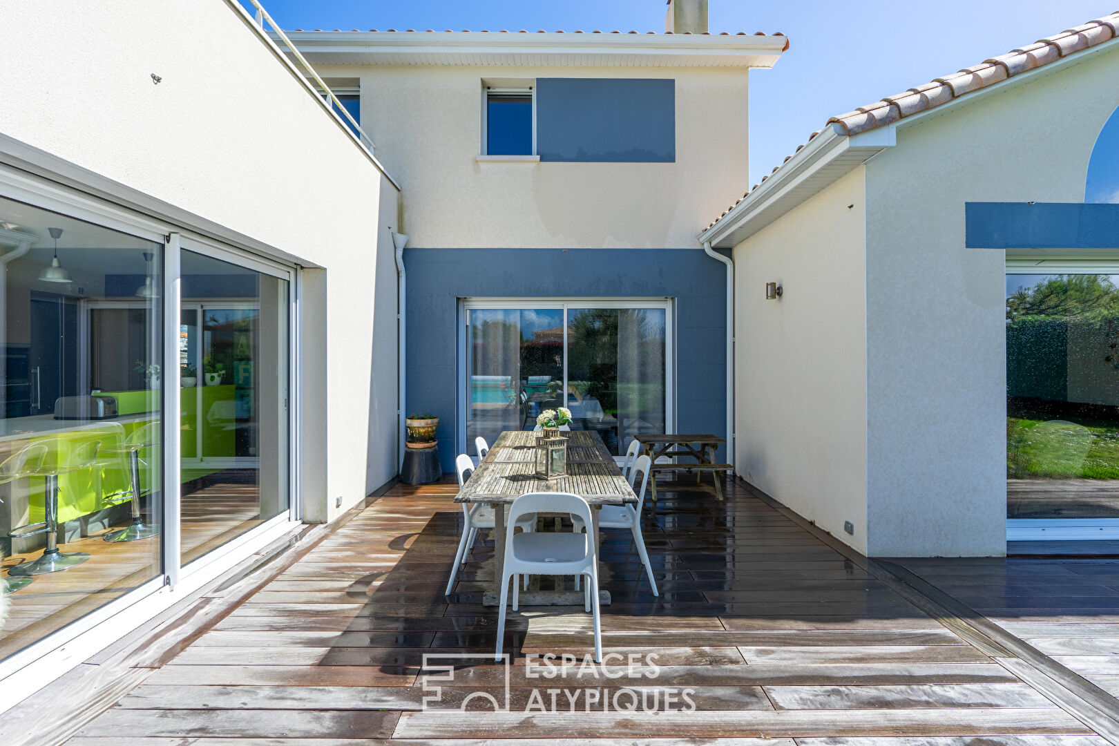 Maison pensée pour la vie de famille, au calme avec piscine