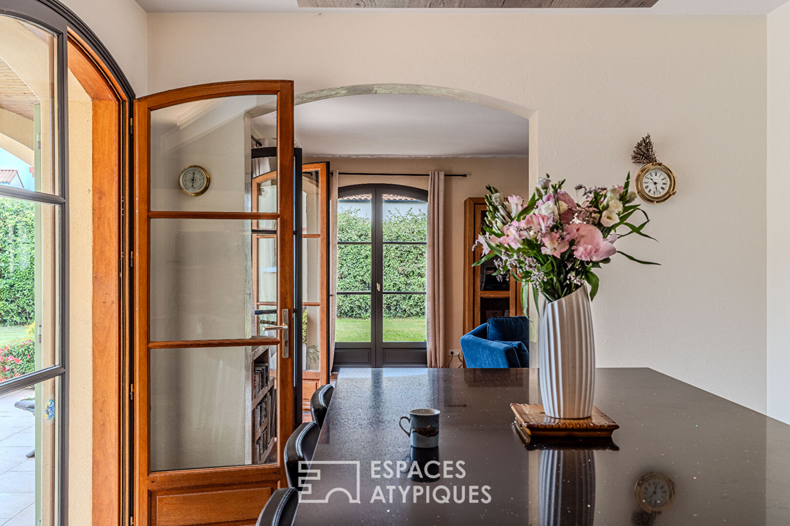 Maison de caractère avec magnifique jardin arboré  aux portes de Nantes