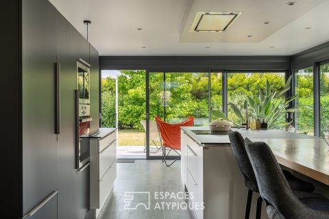 Renovated single-story house with garden