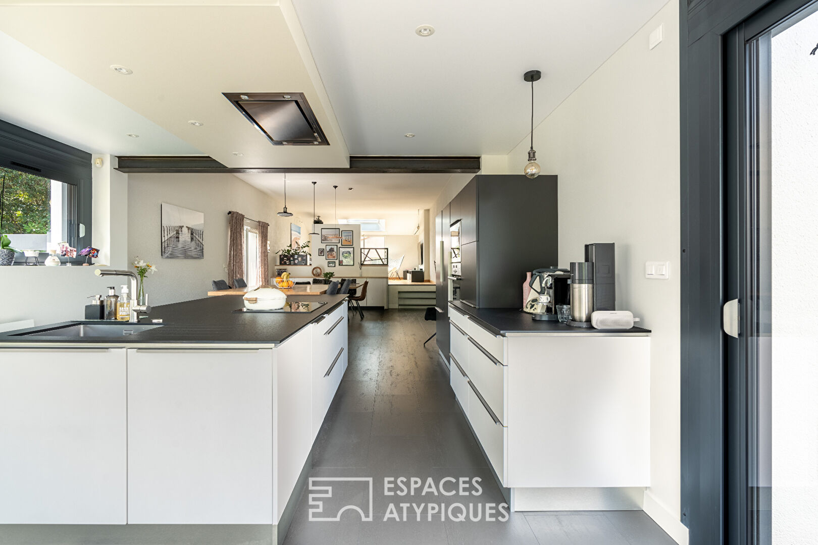 Renovated single-story house with garden