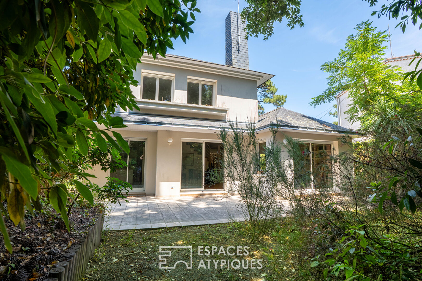 La Baule  Élégante villa Poutier dans un écrin de verdure