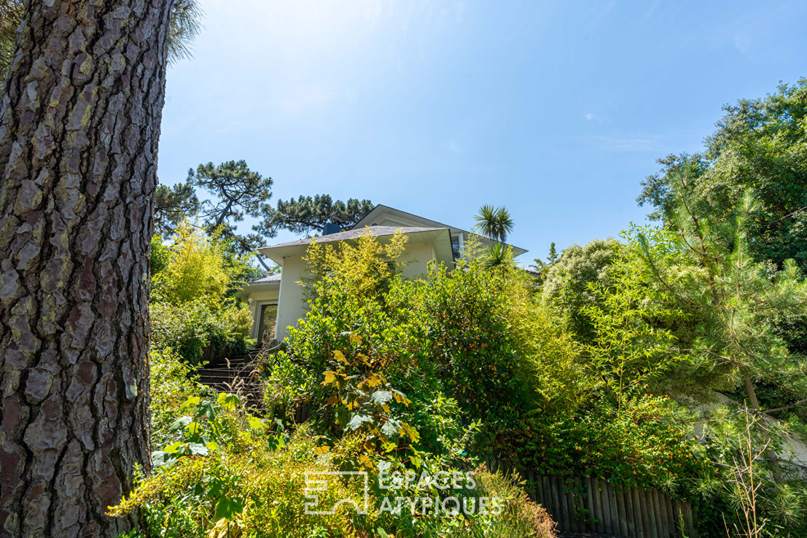 La Baule  Élégante villa Poutier dans un écrin de verdure