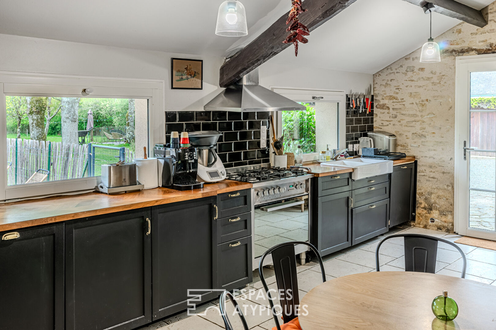 Maison d’exception bucolique et son gîte proche des canaux de l’Erdre