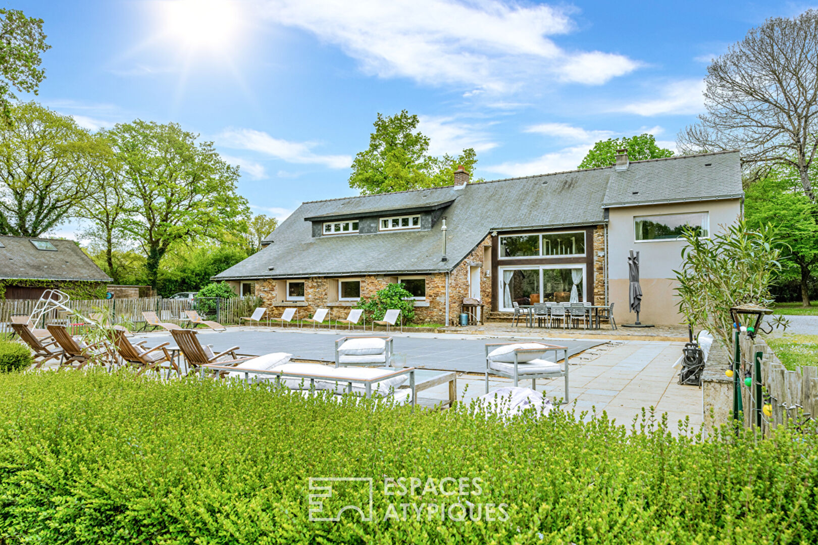 Maison d’exception bucolique et son gîte proche des canaux de l’Erdre