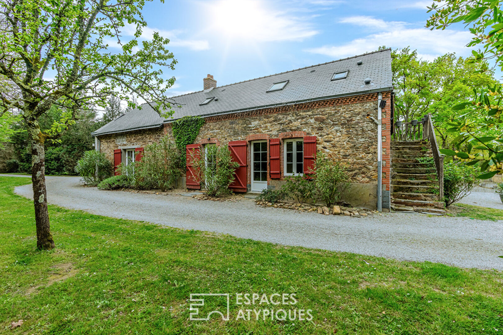Maison d’exception bucolique et son gîte proche des canaux de l’Erdre