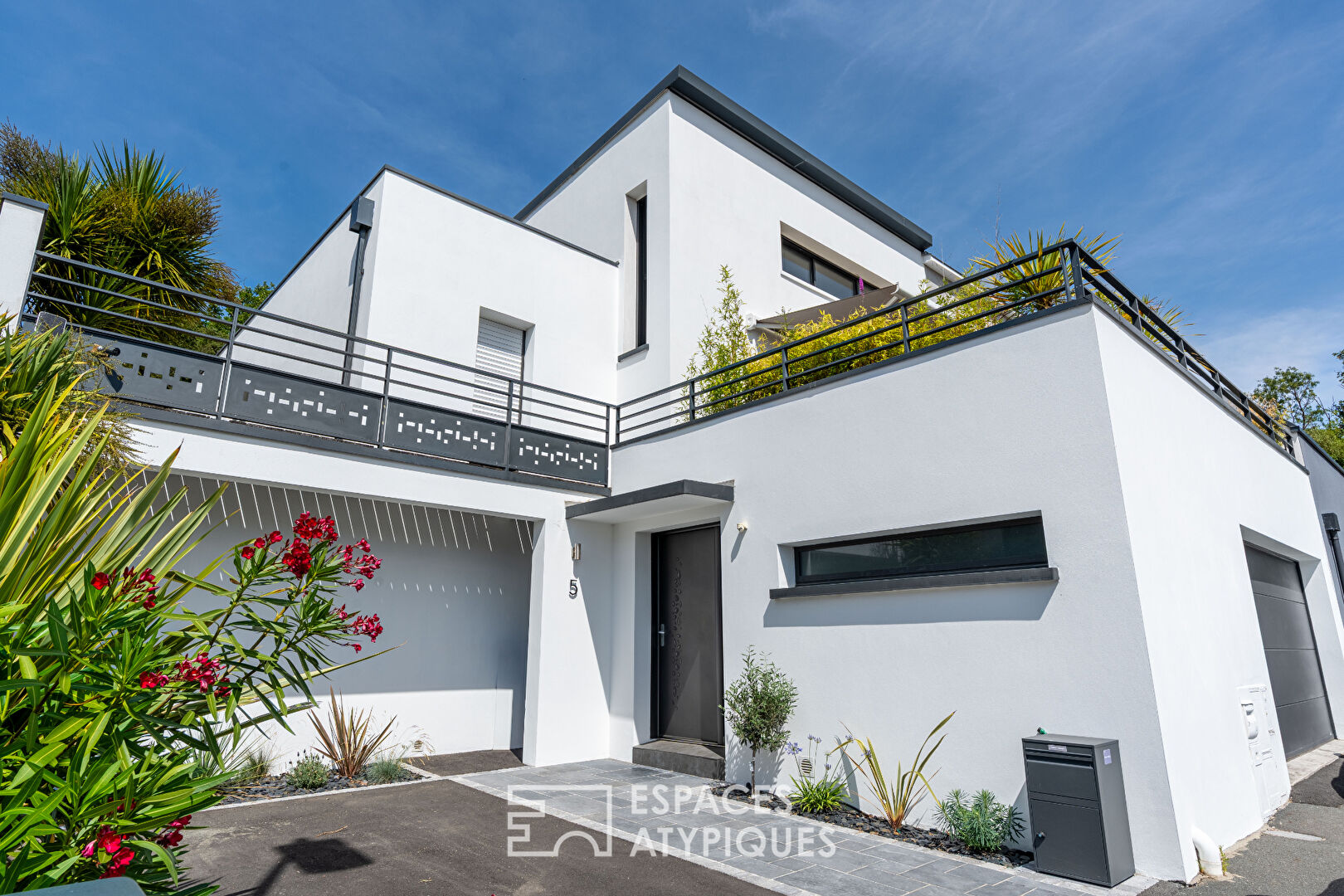 Maison d’architecte entre nature et lignes design