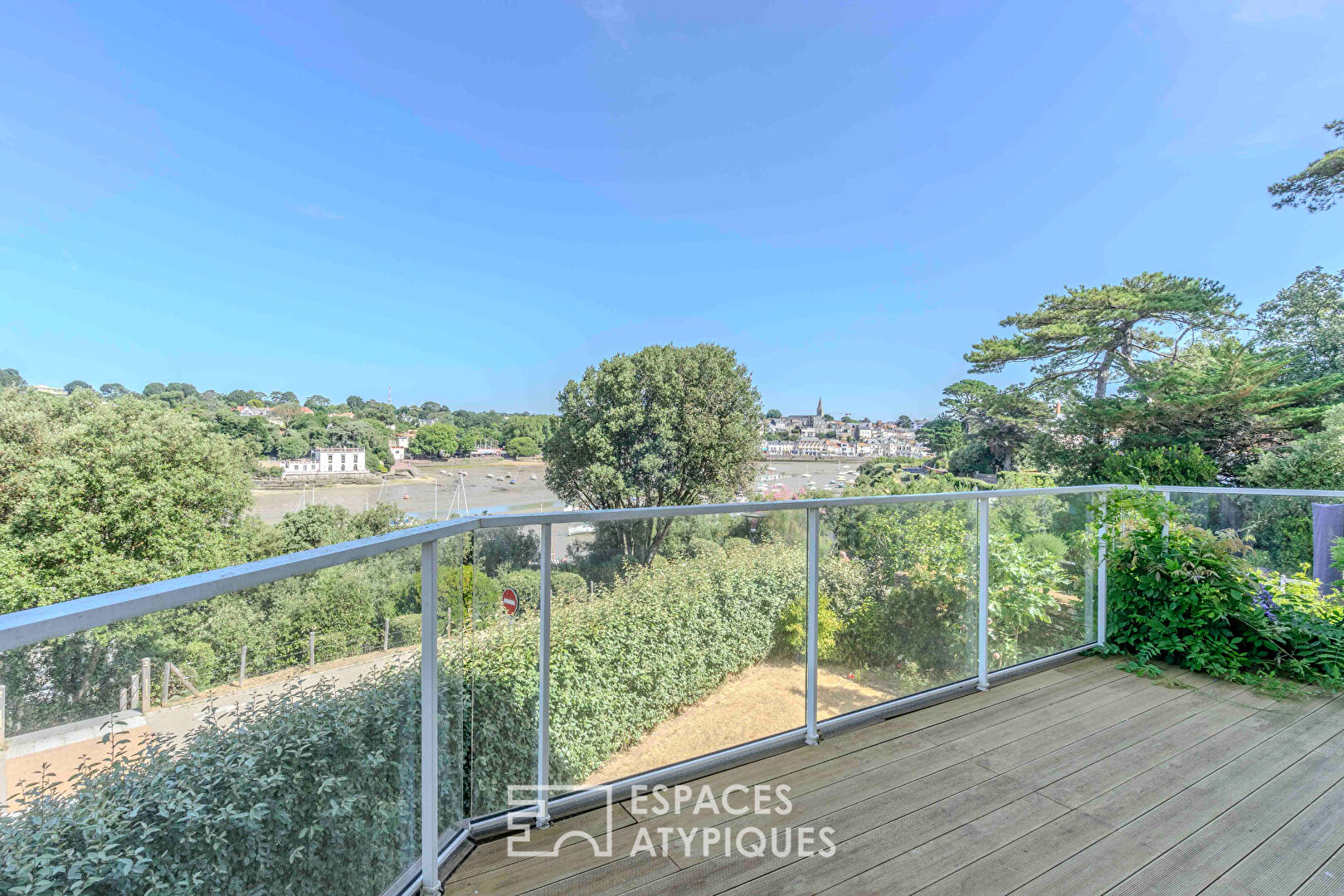 Propriété d’exception sur la Corniche de Gourmalon
