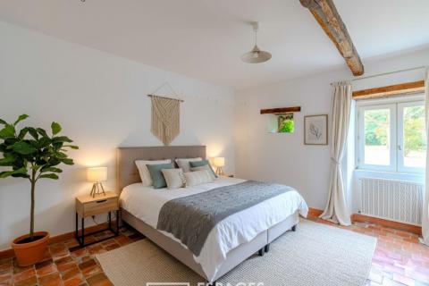 Authentique demeure en pierre du XIXe siècle à Saint-Lyphard