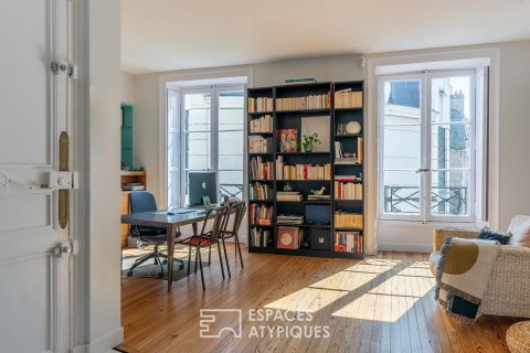 Duplex d’exception rénové – vue unique sur Passage Pommeraye