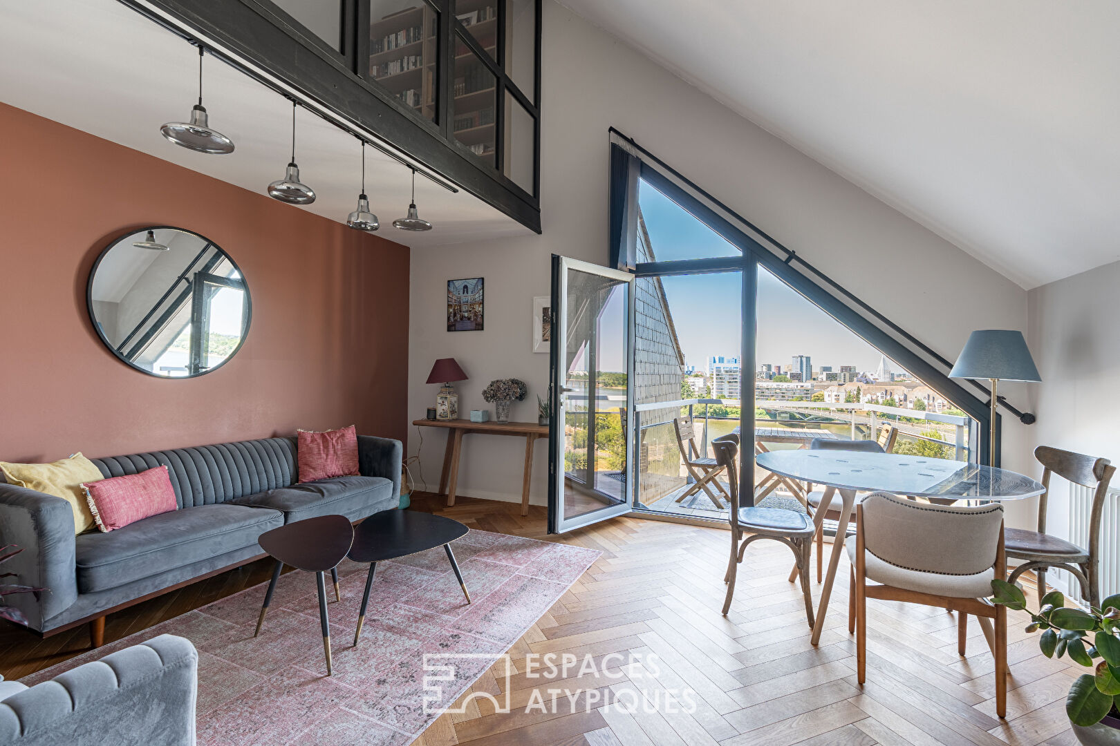 Vue Loire & dernier étage : un duplex à vivre