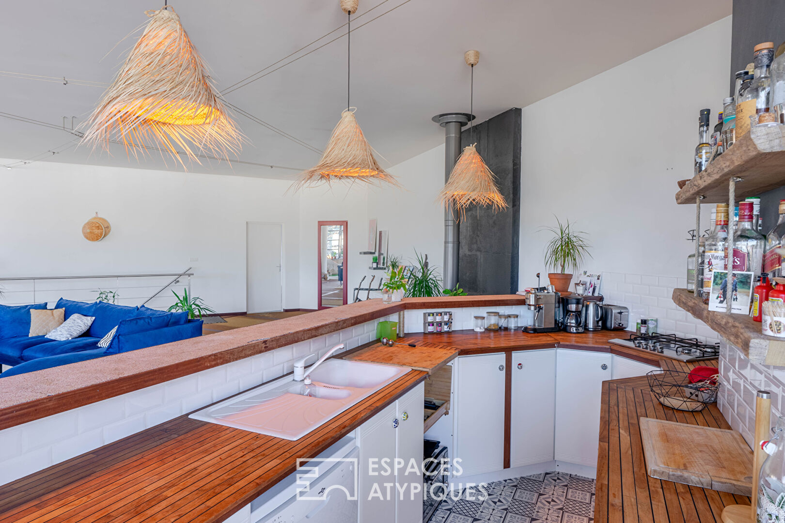 A louer – Bel appartement en duplex aux volumes généreux dans le bourg de Indre