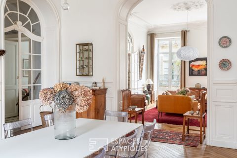 Appartement élégant pur HAUSSMANNIEN proche du Théâtre Graslin