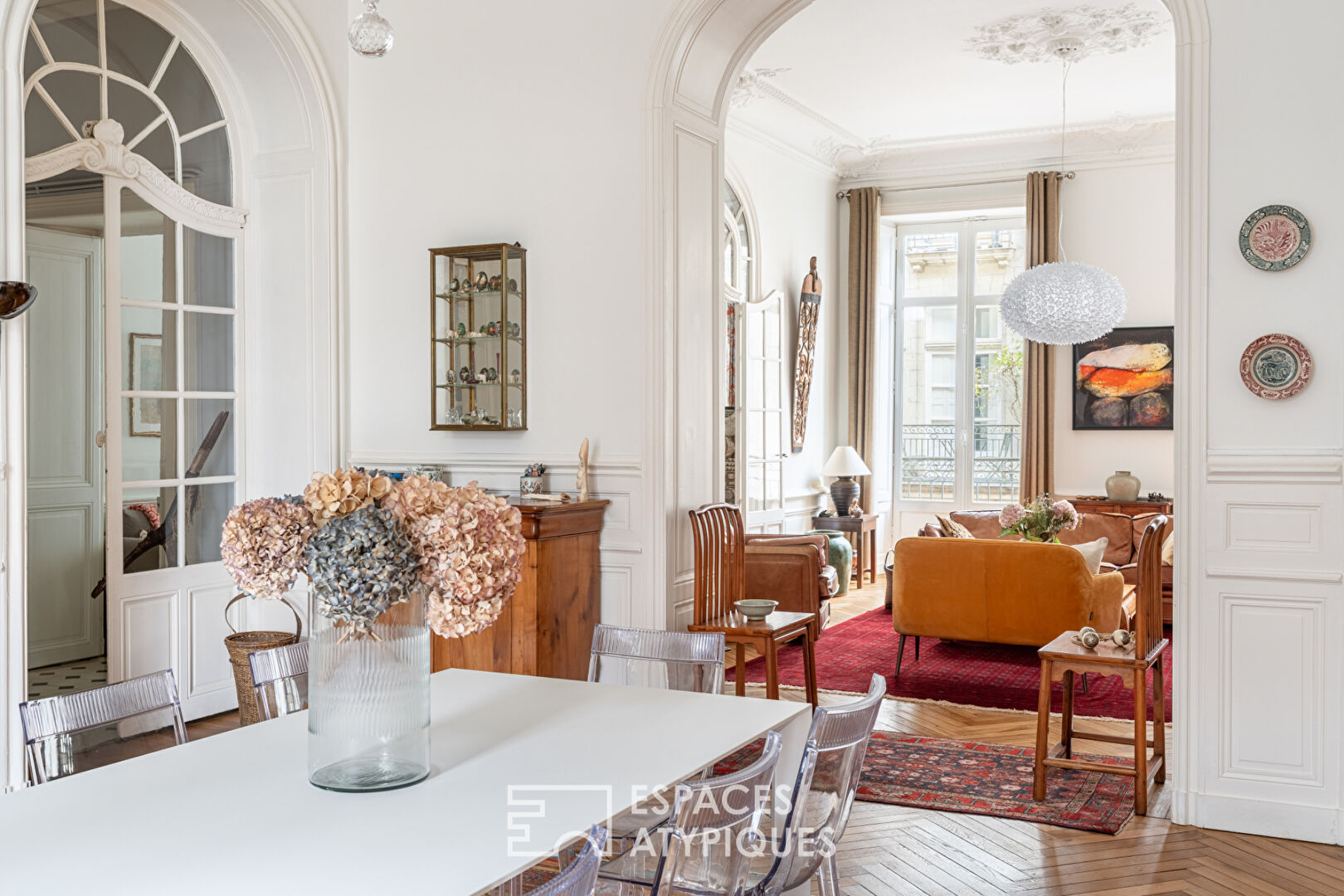 Appartement élégant pur HAUSSMANNIEN proche du Théâtre Graslin