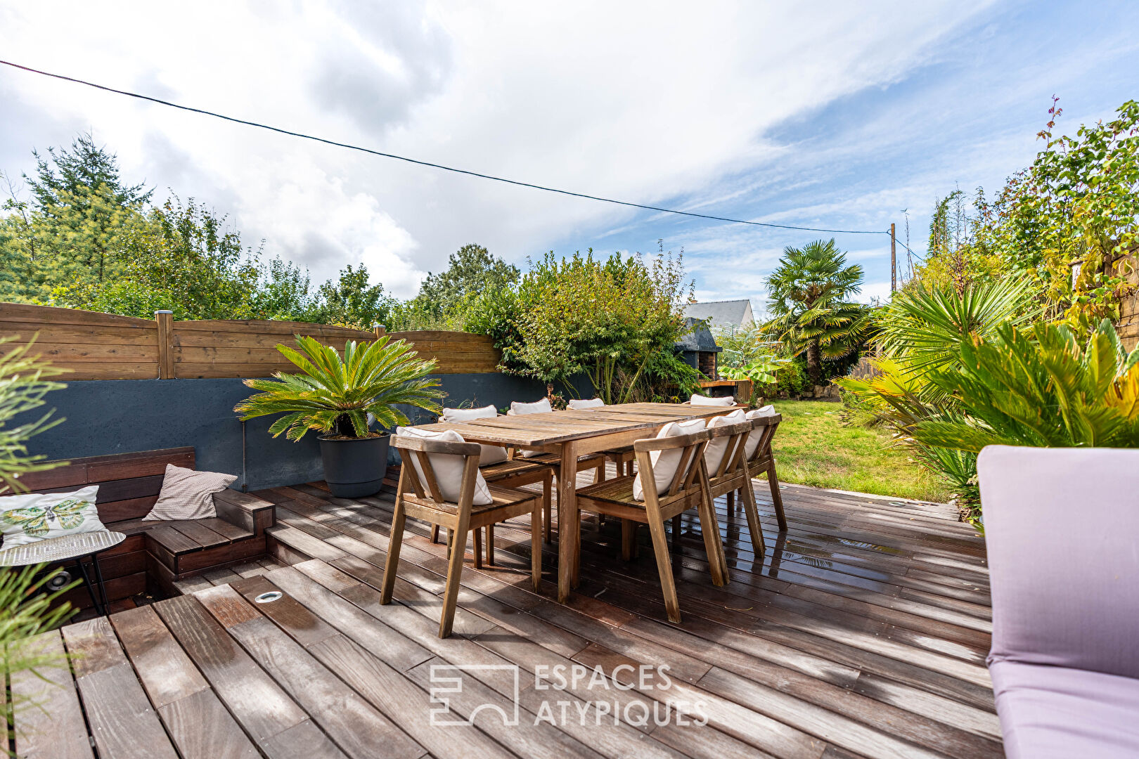 Maison familiale type longère avec suite parentale et jardin