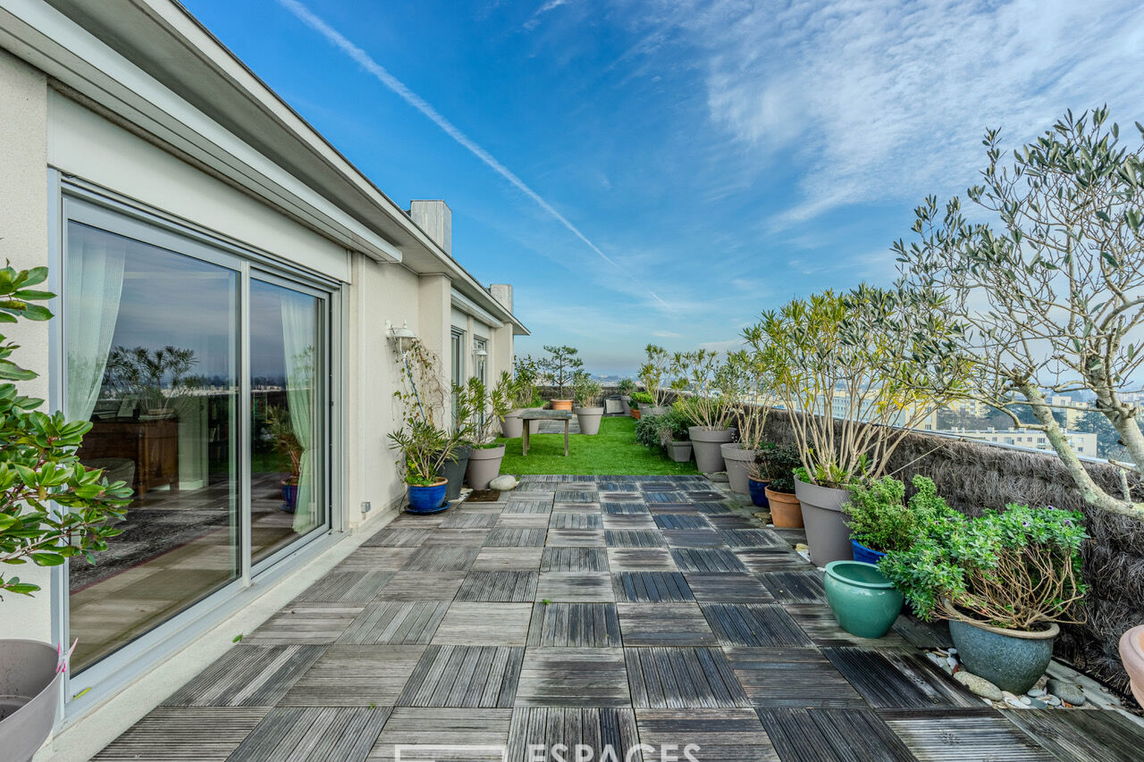 A louer – Dernier étage avec terrasse de 160 m²