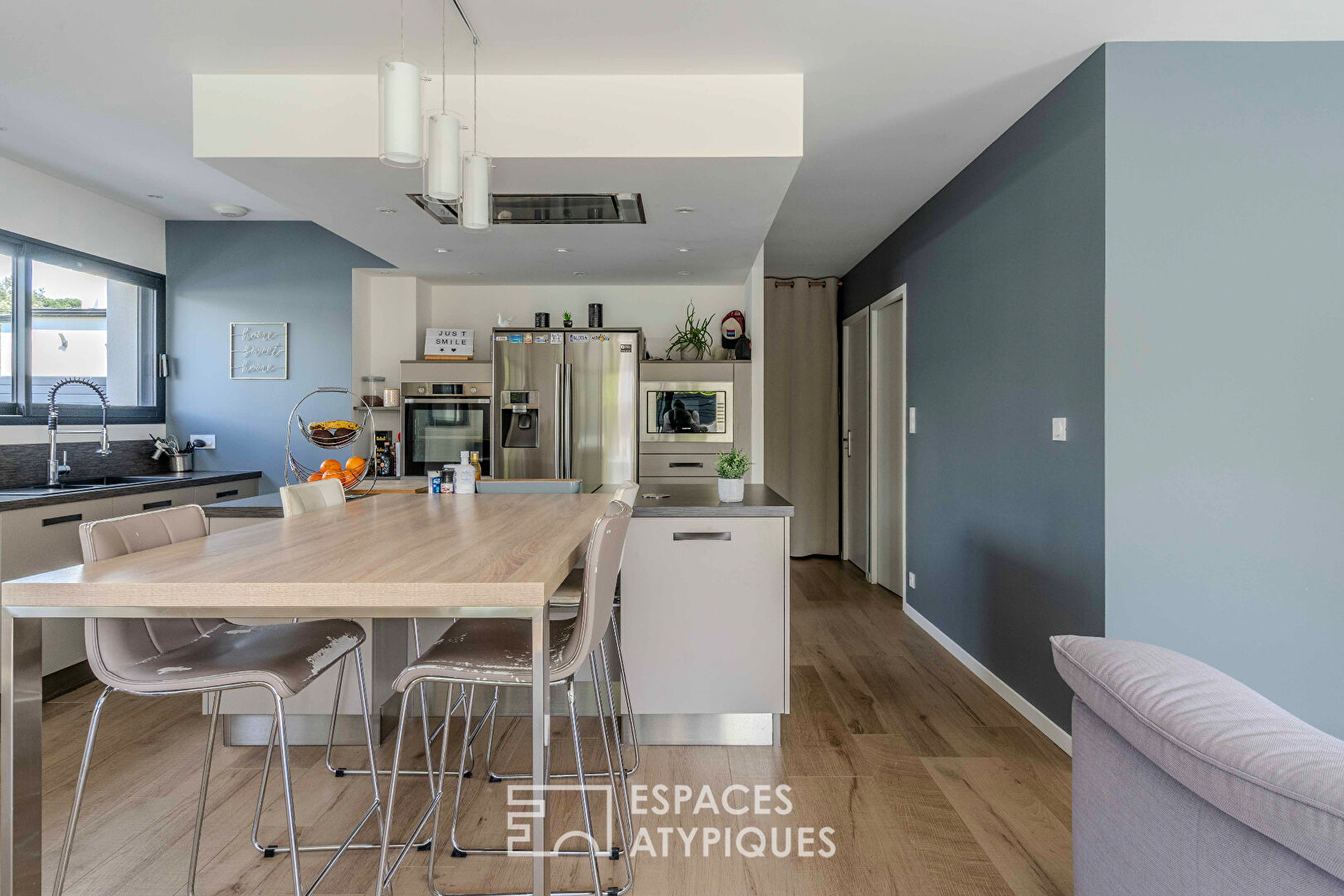 Maison d&rsquo;architecte avec volumes généreux et piscine