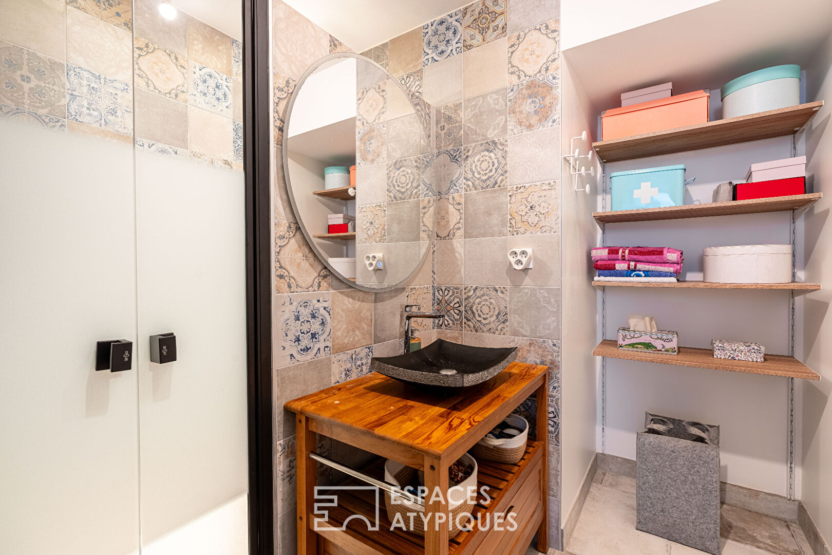 Un appartement dans son écrin de verdure aux portes de NANTES,  6 pièce(s) 103 m2 (Carrez)