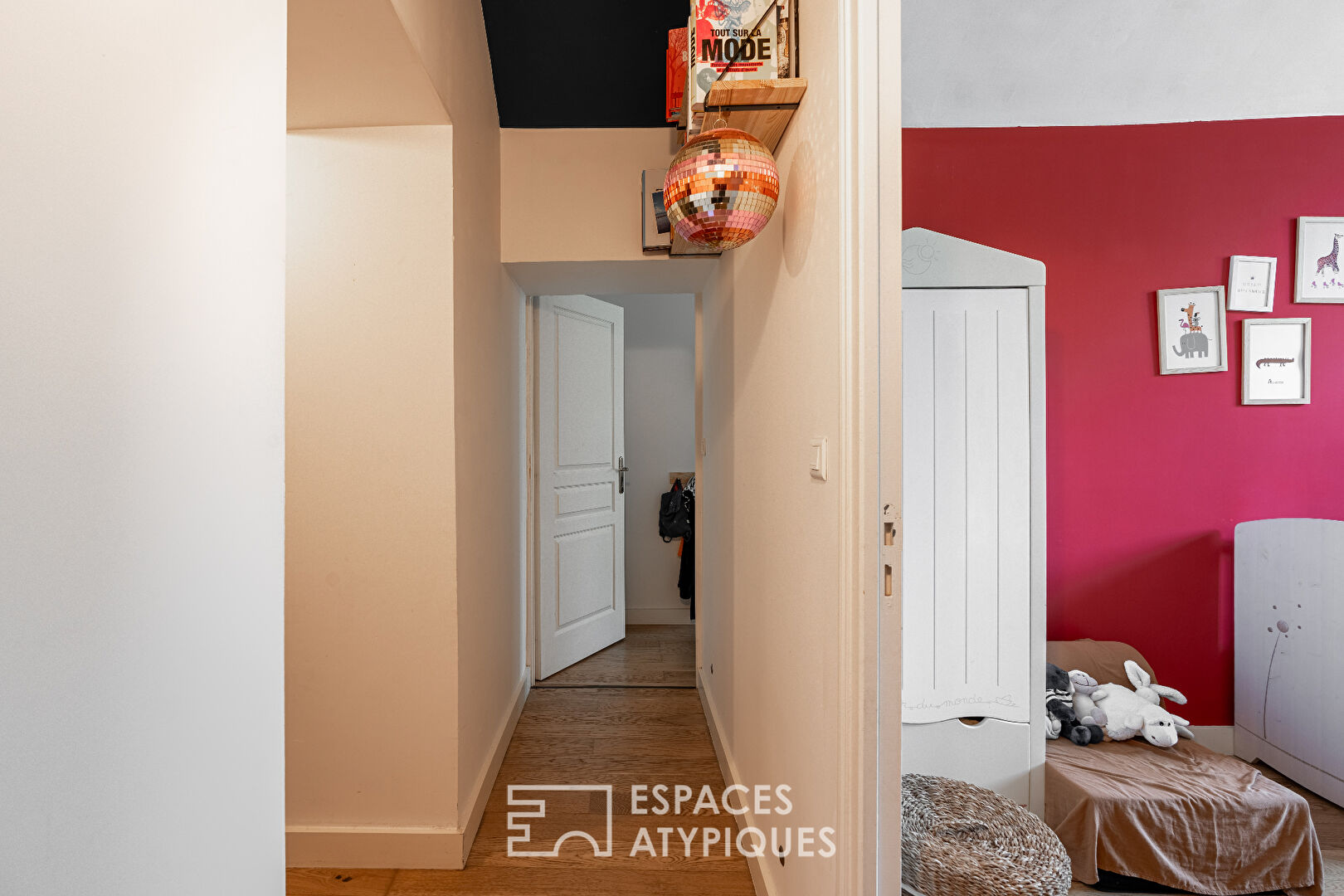 Un appartement dans son écrin de verdure aux portes de NANTES,  6 pièce(s) 103 m2 (Carrez)