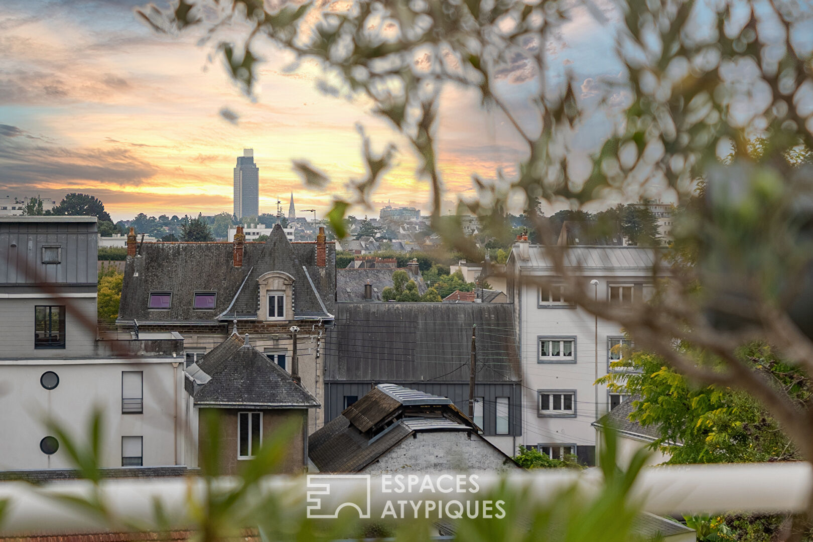 Charmant Duplex lumineux et rénové – Nantes Schuman