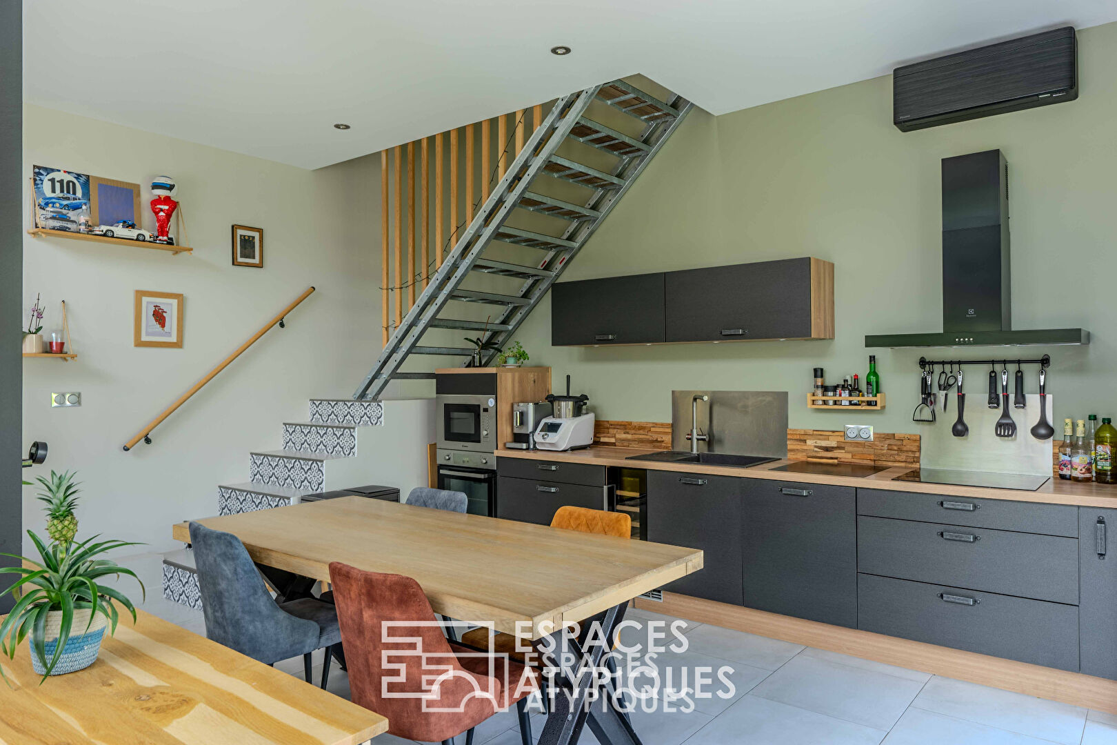 A louer, Maison meublée de 145 m², 5 chambres
