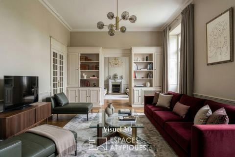 Élégante Maison de Maître avec Piscine et Dépendances à Haute Goulaine