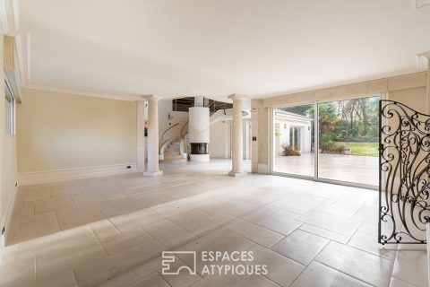 Villa d’architecte avec vie de plain pied proche du bourg