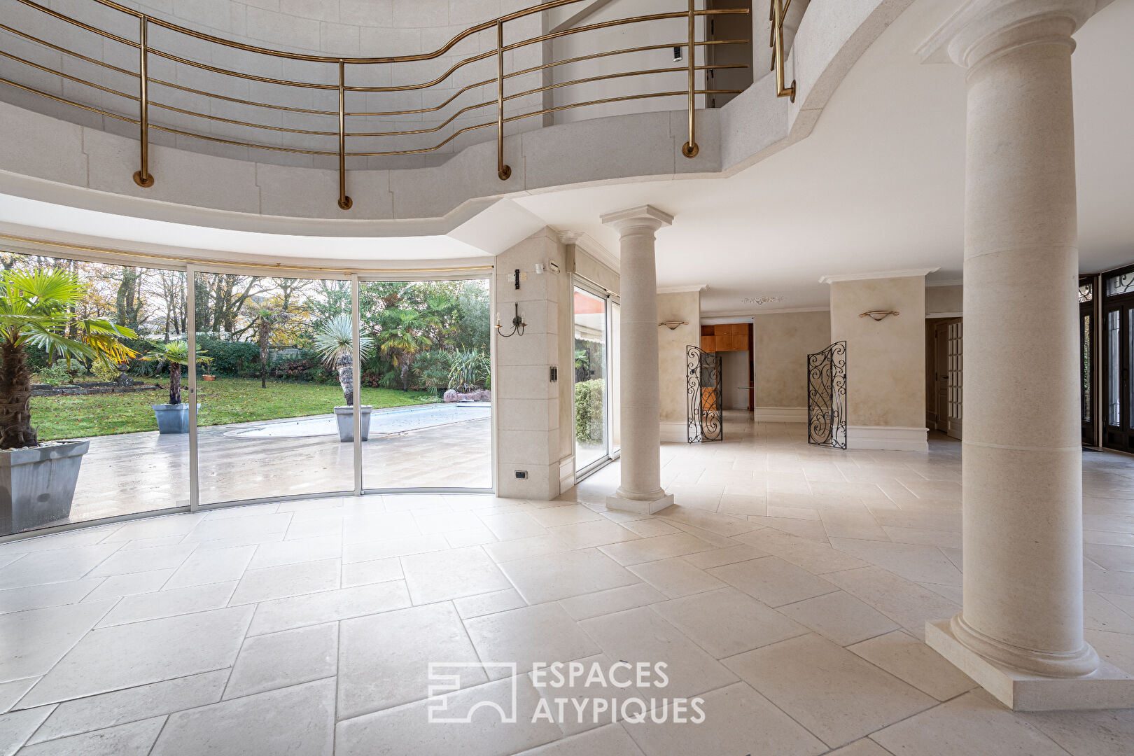 Villa d’architecte avec vie de plain pied proche du bourg