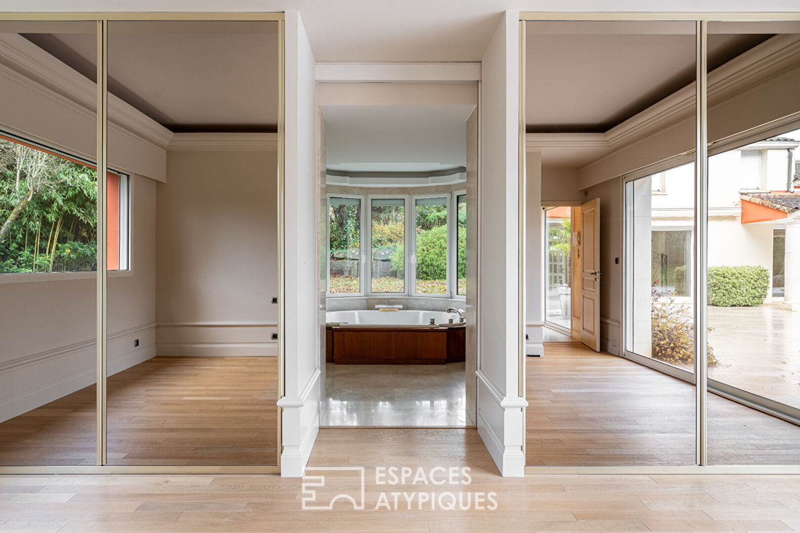 Villa d’architecte avec vie de plain pied proche du bourg