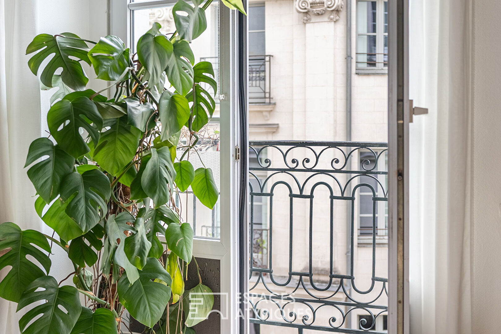 NANTES – CHU  Appartement  Charme et volumes au coeur historique