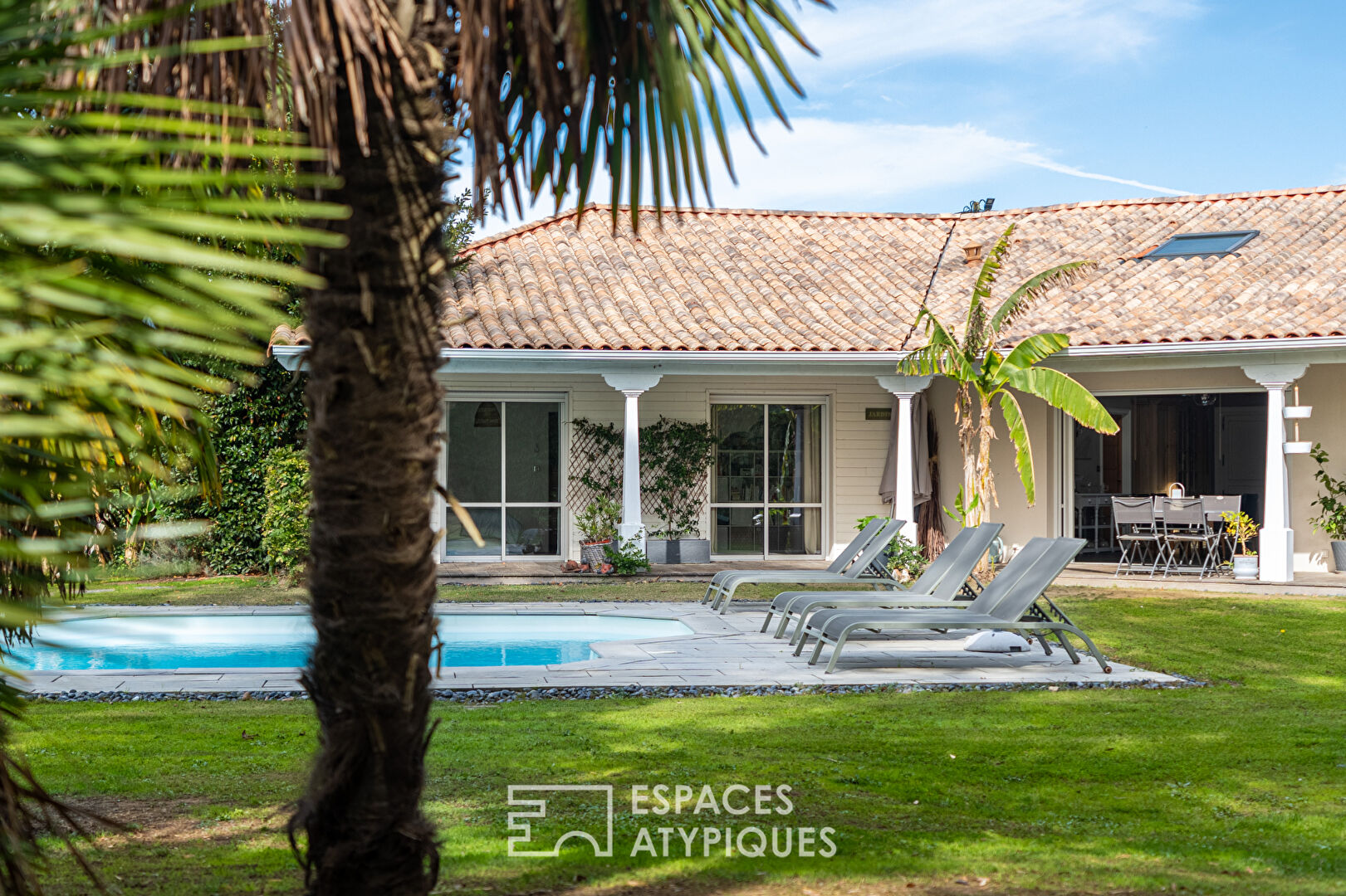 Maison à l'esprit "Louisiane", guest house et jardin tropical avec piscine