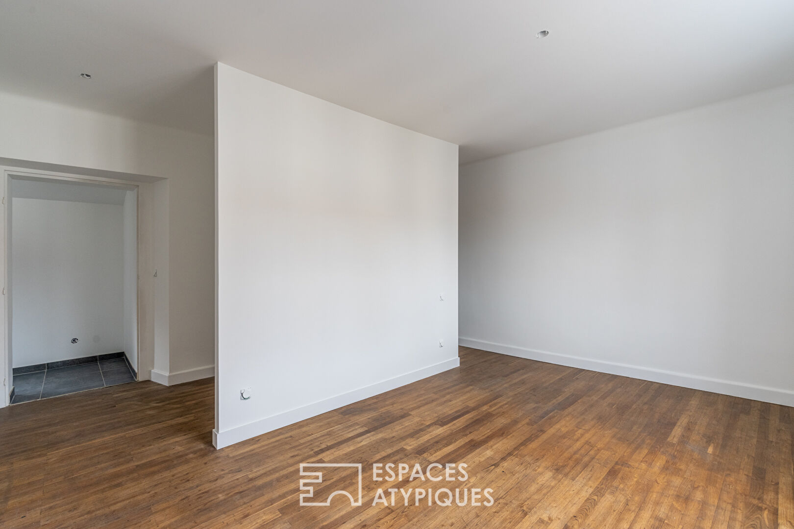 Maison de bourg au Pallet avec son jardin intimiste