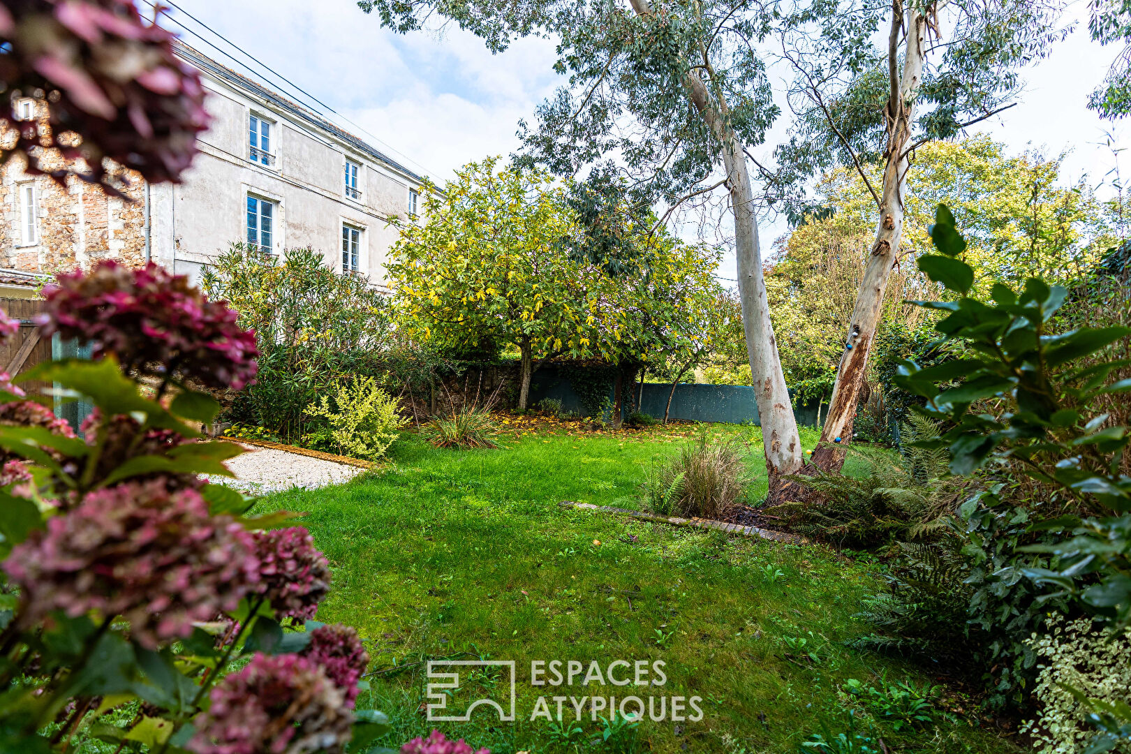 Maison rénovée avec vue dégagée