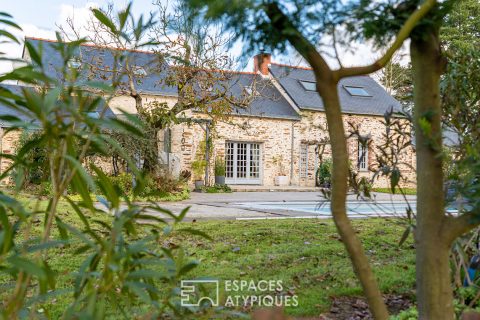 Sublime Longère dans son écrin de verdure Nord de Nantes