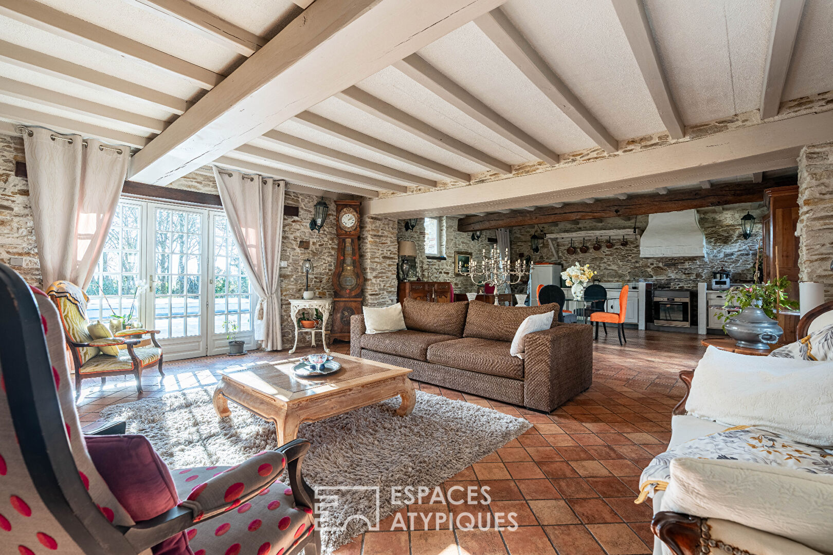 Sublime Longère dans son écrin de verdure Nord de Nantes