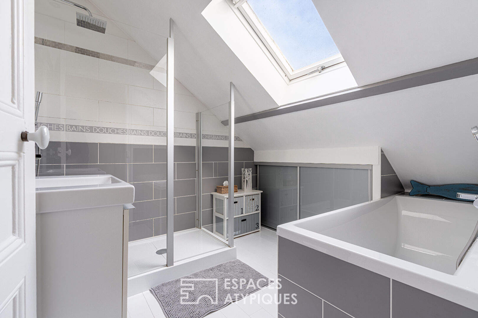 Charmante maison de ville des années 20 rénovée avec piscine