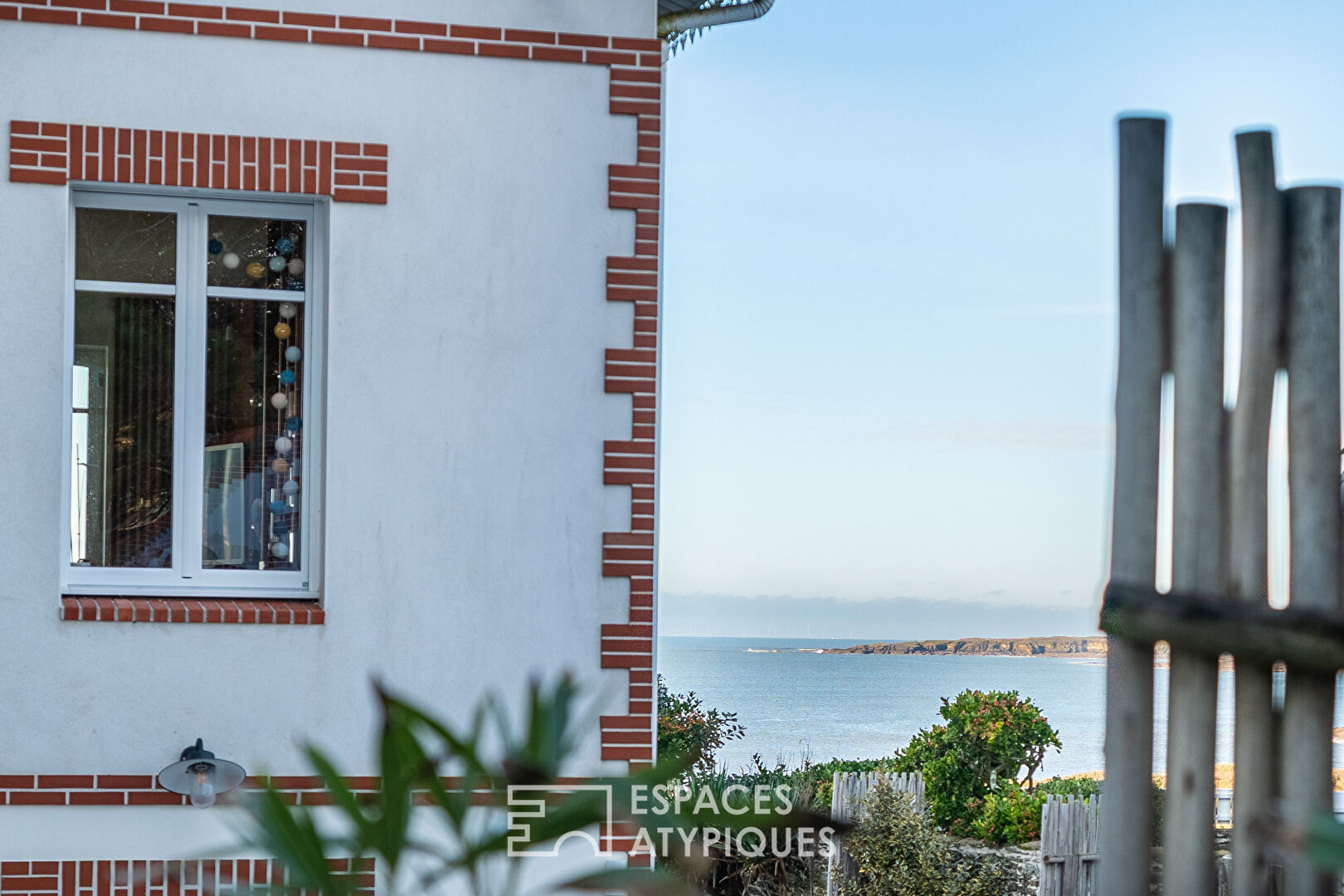 Villa historique d&rsquo;exception surplombant l&rsquo;océan