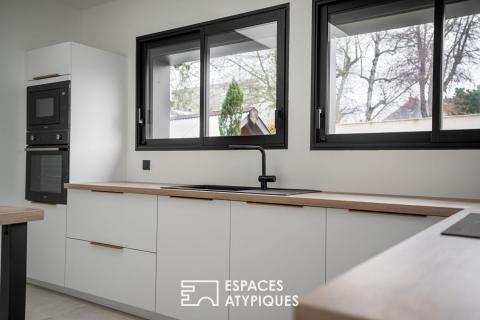 L&rsquo;esprit « Maison de Maître » pour cet appartement avec jardin entre St-Donatien et la Gare