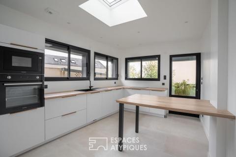 L&rsquo;esprit « Maison de Maître » pour cet appartement entre St-Donatien et la Gare