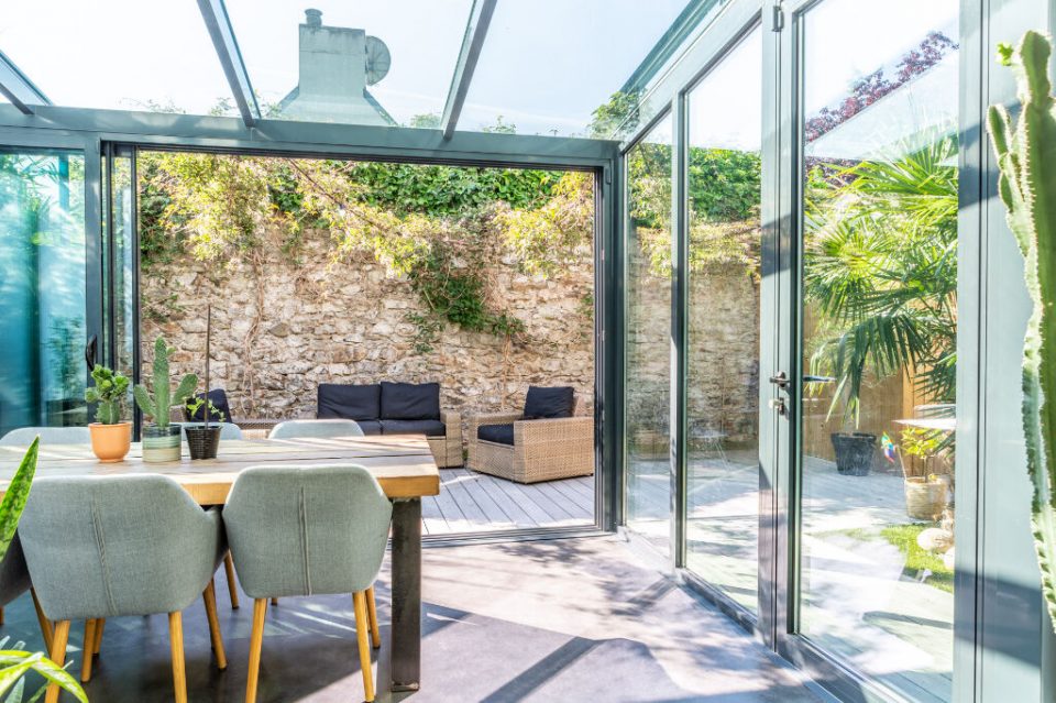 Loft en triplex quartier Chalâtres et patio de 60 m2