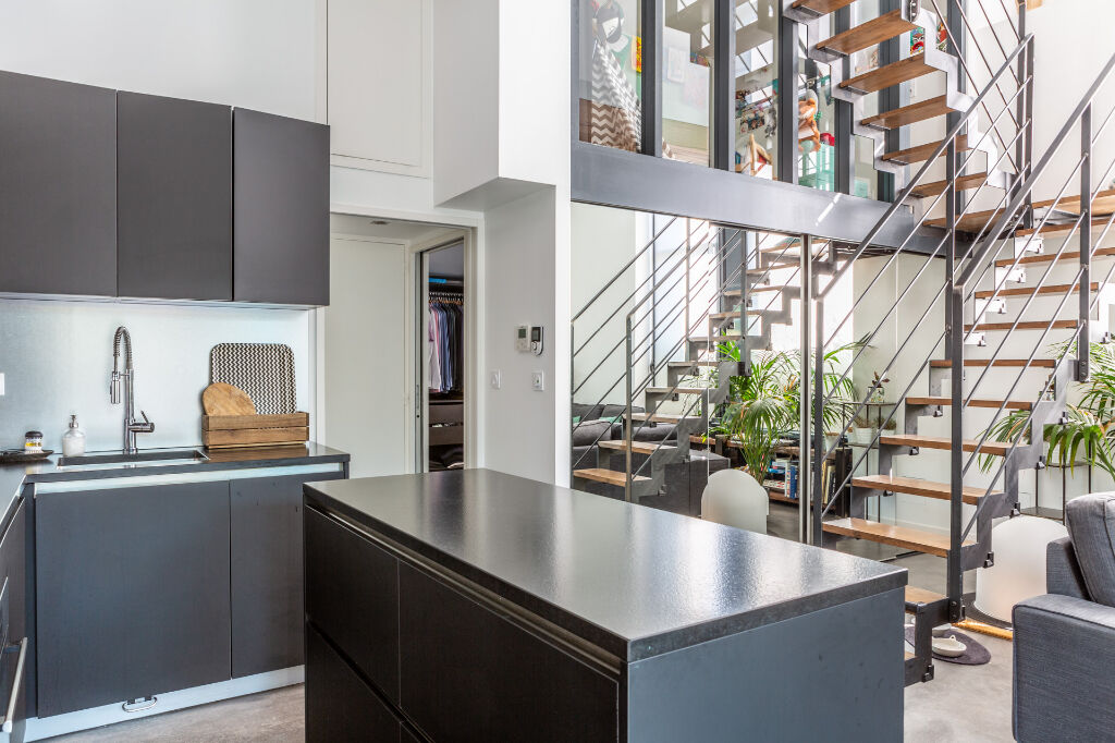 Loft en triplex quartier Chalâtres et patio de 60 m2