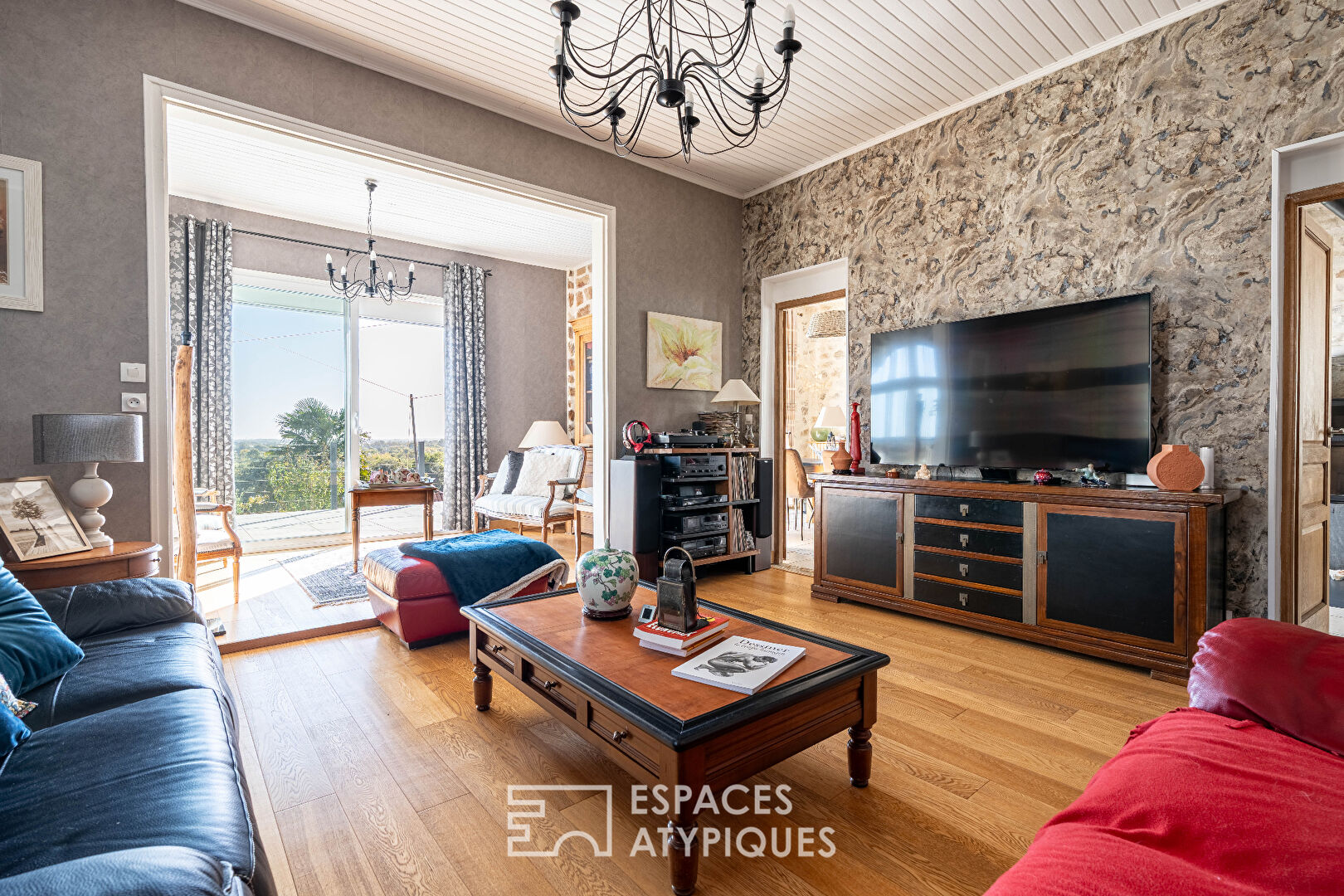 Maison de charme 1930 centre ville Le Cellier