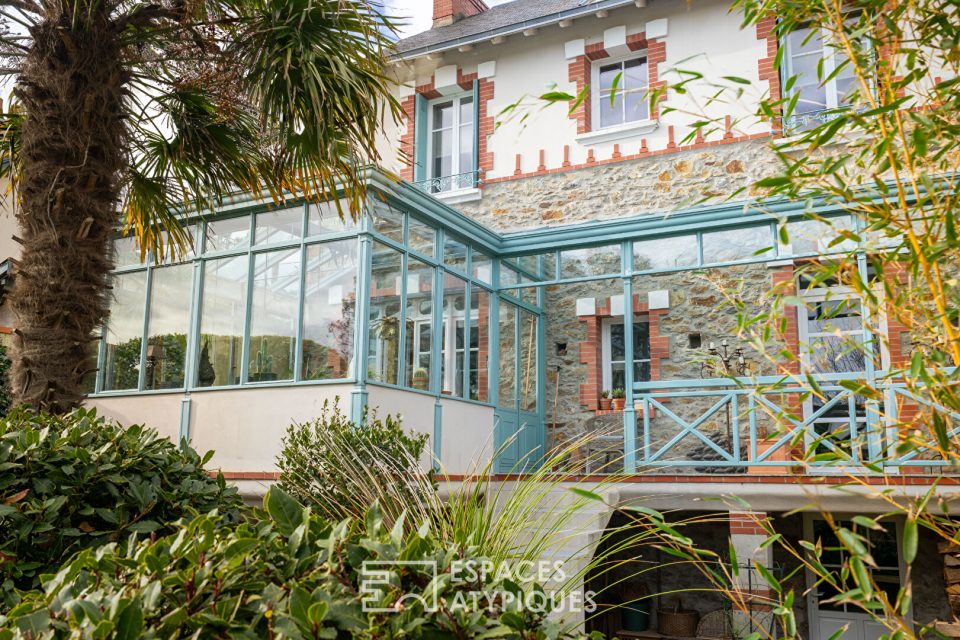 Villa balnéaire historique avec piscine au coeur de Saint Brévin les Pins