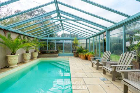 Villa balnéaire historique avec piscine au coeur de Saint Brévin les Pins