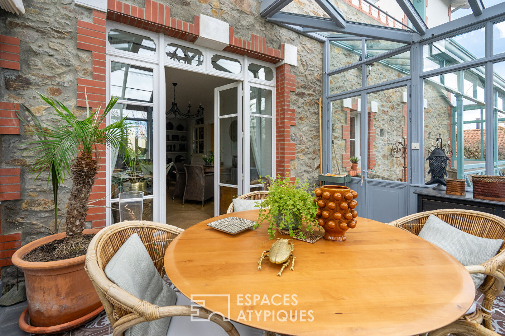 Villa balnéaire historique avec piscine au coeur de Saint Brévin les Pins