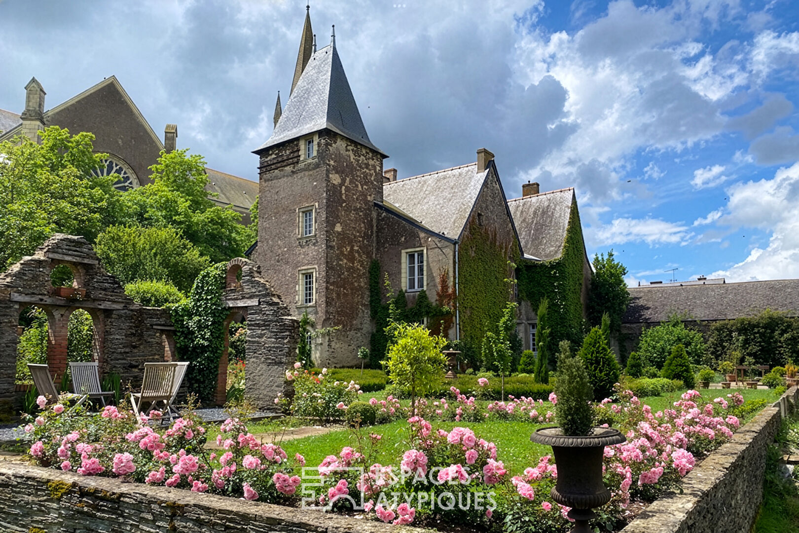 Manoir renaissance aux accents italiens cœur de Bourg – Nantes Est