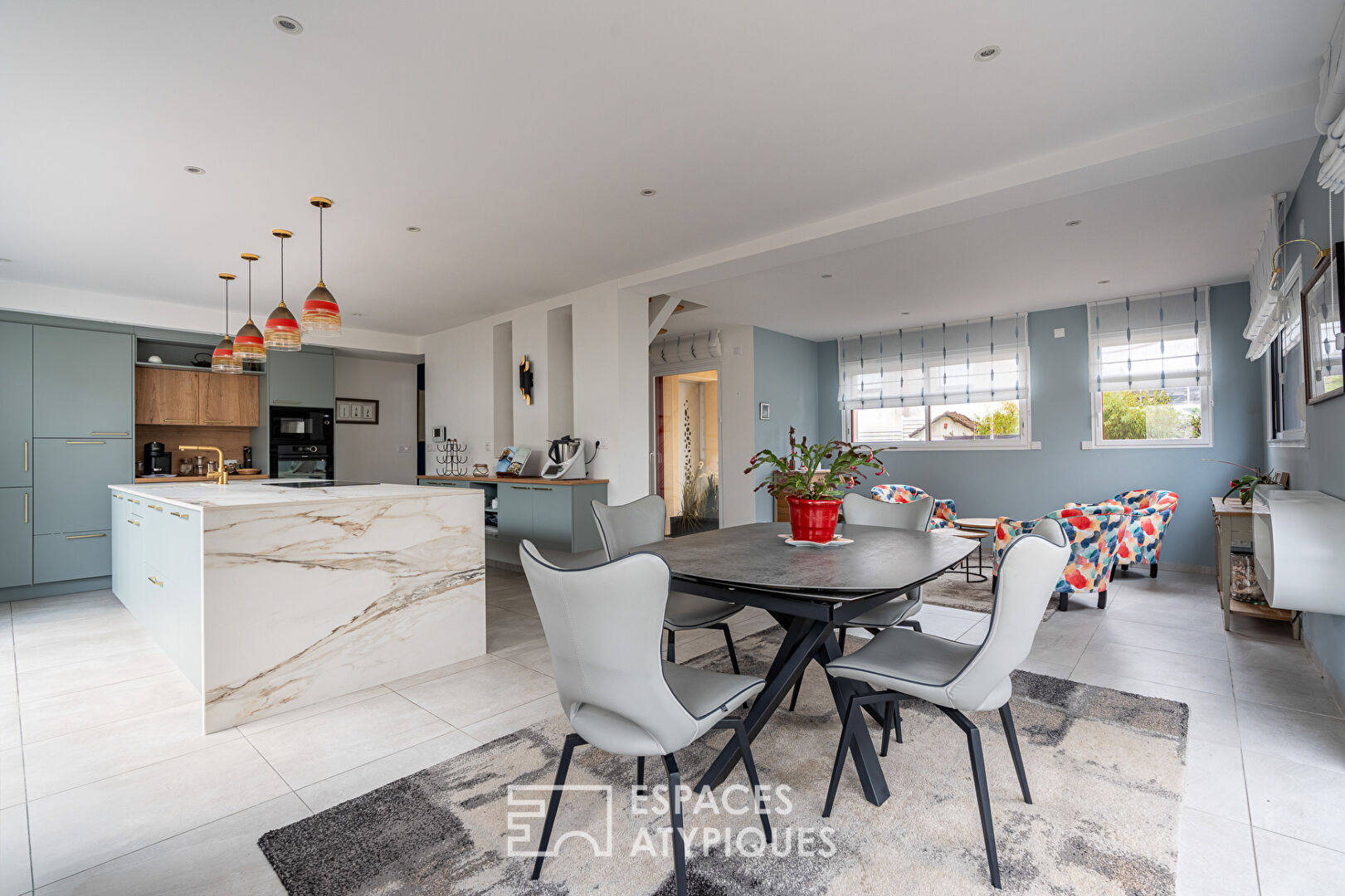 Maison familiale à l&rsquo;abri des regards, à quelques pas de l&rsquo;océan.