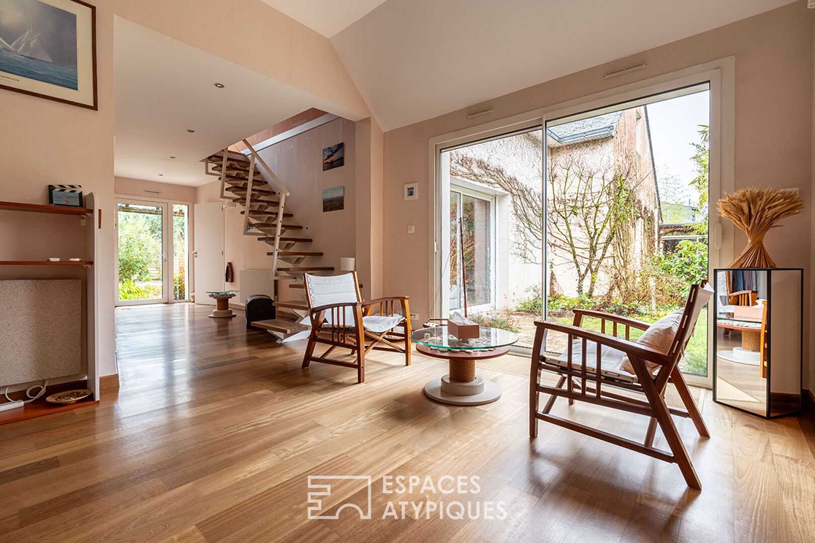 Villa d&rsquo;architecte dans son écrin de verdure