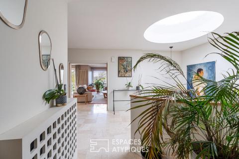 Maison d’architecte, jardin paysager et perspectives sur la Sèvre